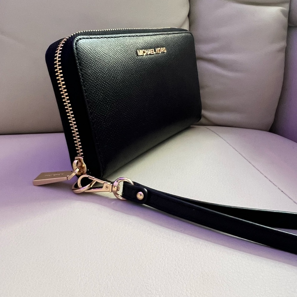 🌈 Michael Kors, leather phone case and wallet🌴🦋new😎😎🥰😎😎😎😎😎😎😎😎😎